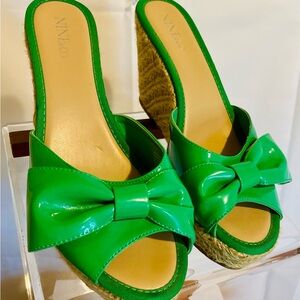 Nine & Co. Ladies Espadrilles Green Wedge Sandals Size 10